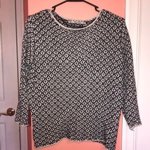 Comfy knitted sweater!